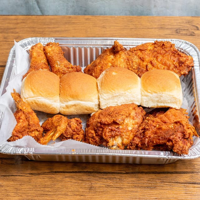 8 Piece Chicken with Dinner Rolls.